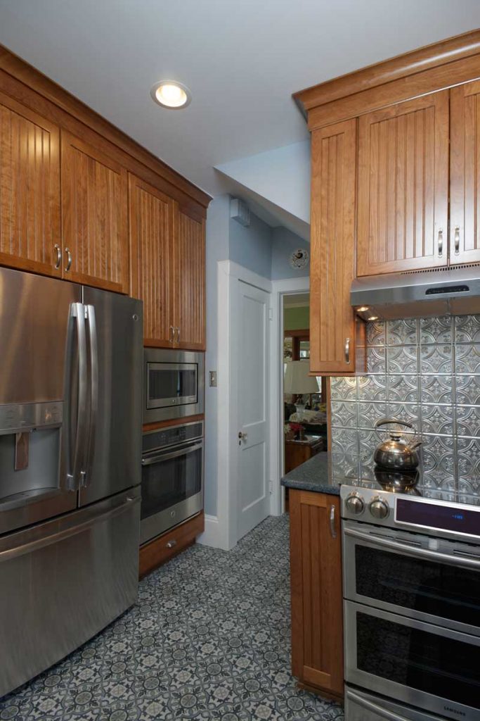 country style kitchen with stainless steel appliances in allentown pa