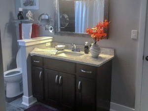 Transitional Cherry Guest Bathrooms in Walnutport, PA